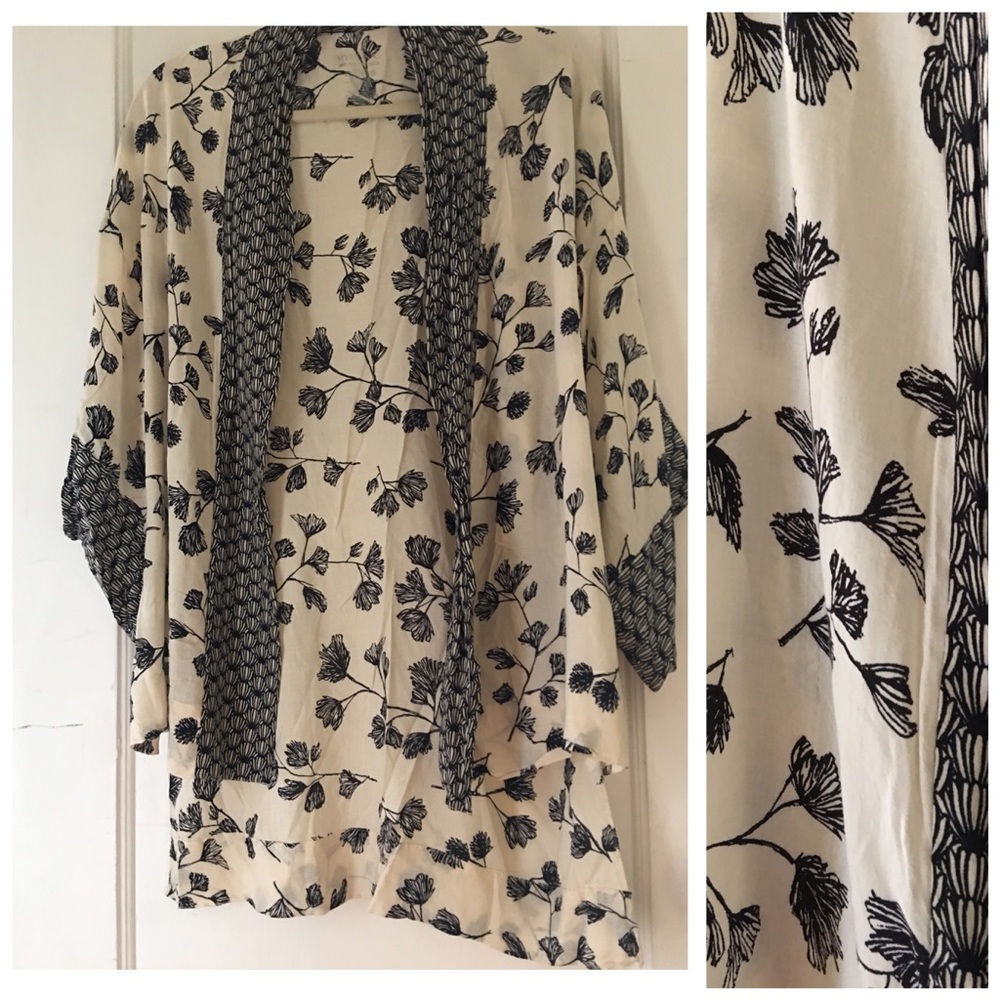 BW Floral Kimono